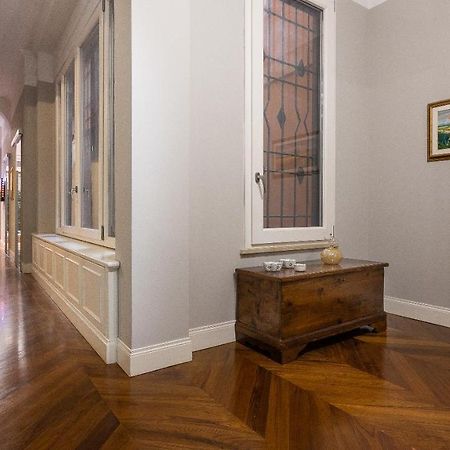 Gregoriana Luxury Rental In Rome Extérieur photo